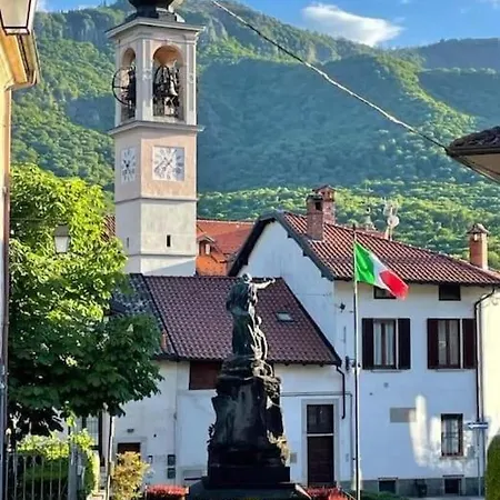 Nella Corte Dell'oste Lägenhet Brinzio